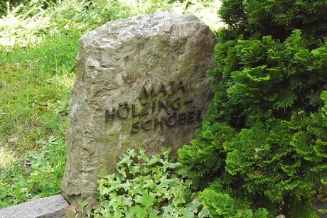 Holzlar