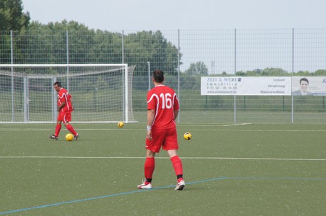 benefiz-fussballspiel