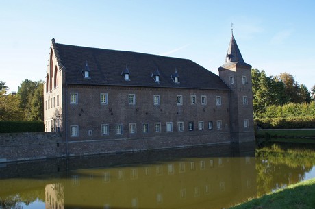 schloss-Gracht