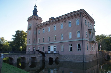 schloss-Gracht