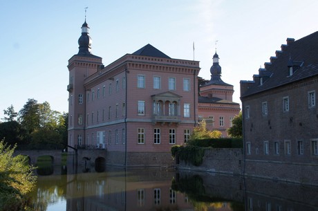 schloss-Gracht