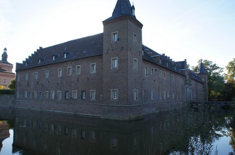 schloss-Gracht