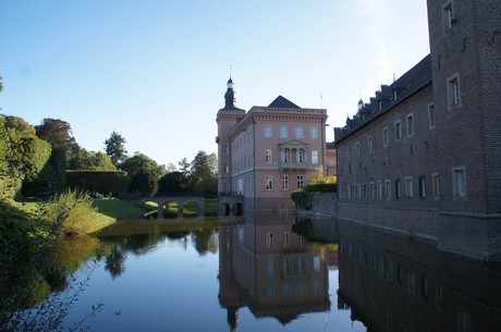 schloss-Gracht