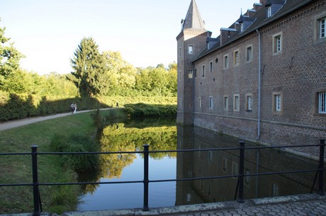 schloss-Gracht