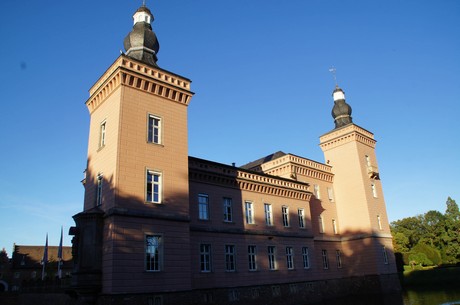 schloss-Gracht