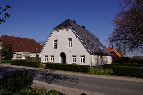 Tossens