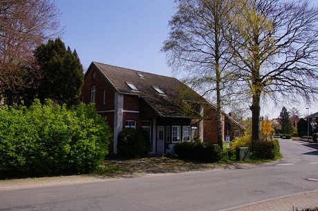 Tossens